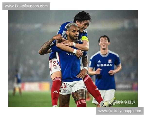 蓝之巅峰的宿命碰撞：蔚山现代VS上海申花，谁能制霸东亚足球新版图？